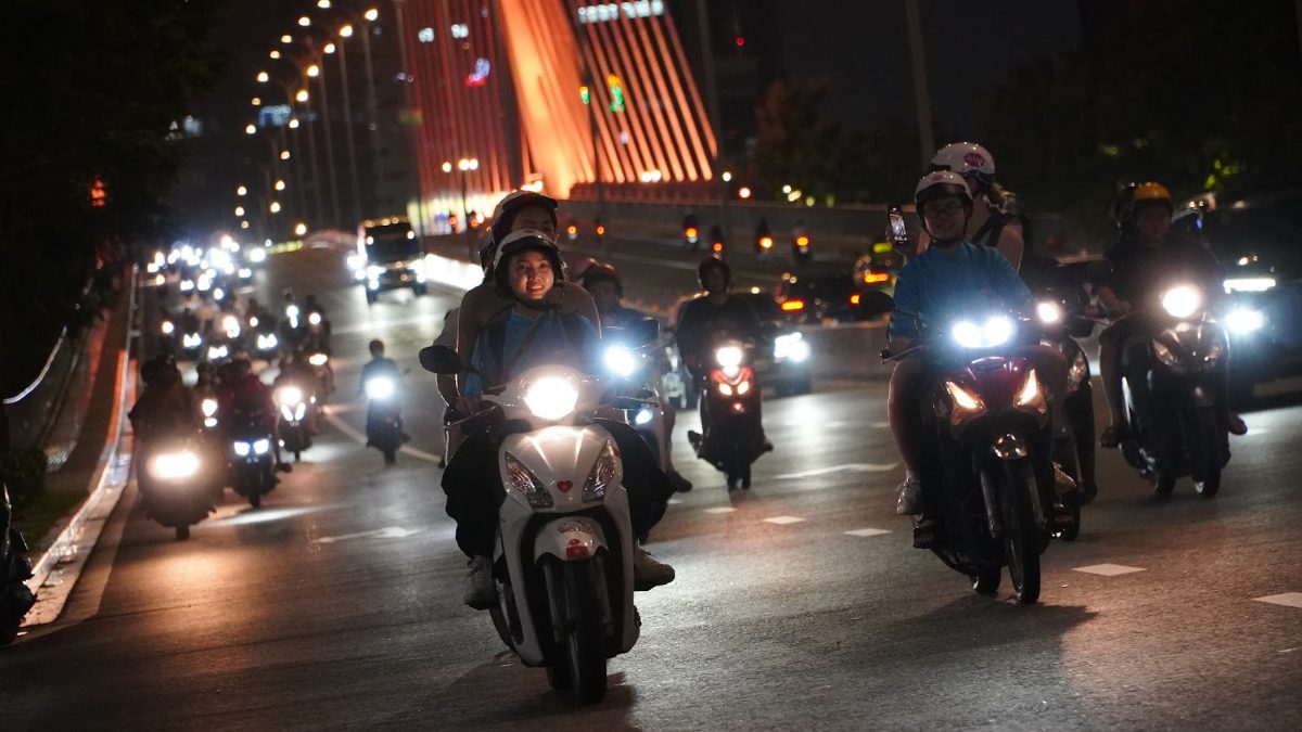 Saigon by night motorbike tour with KissTour women riders